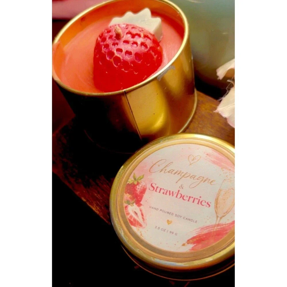 Beautiful Handmade Soy Candle Strawberry & Champagne Scented In Gold Tin Glitter